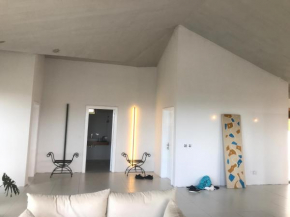 AlexJ Residence